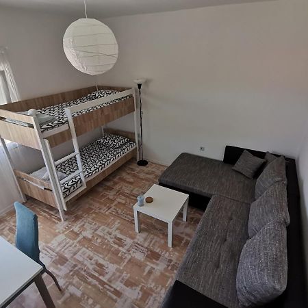 Ema & Mila 2 Apartment Knin Exterior photo
