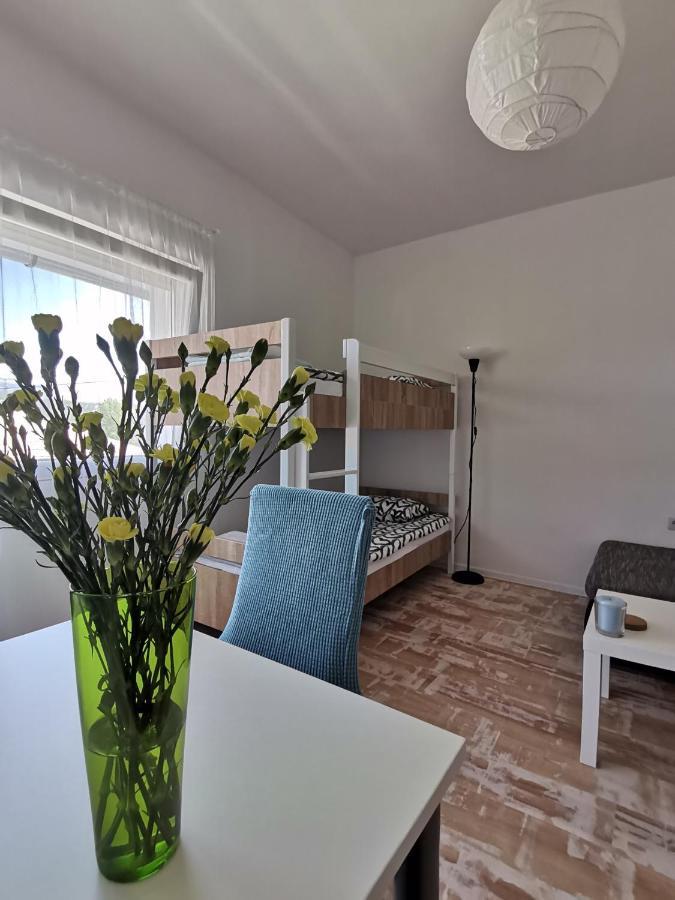Ema & Mila 2 Apartment Knin Exterior photo
