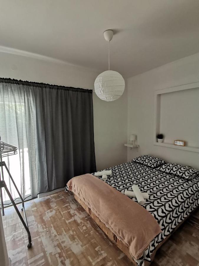 Ema & Mila 2 Apartment Knin Exterior photo