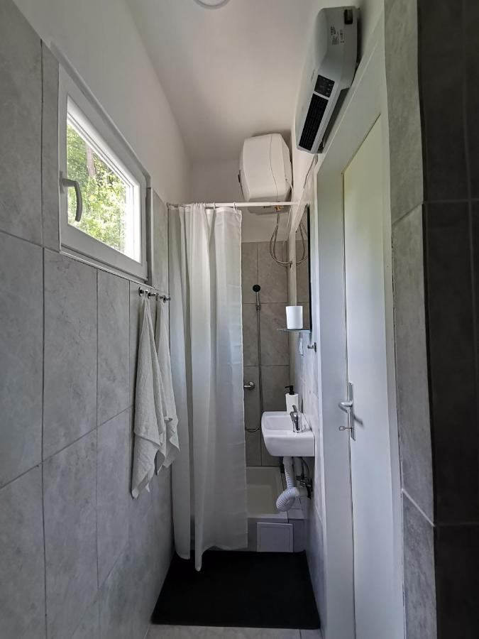 Ema & Mila 2 Apartment Knin Exterior photo